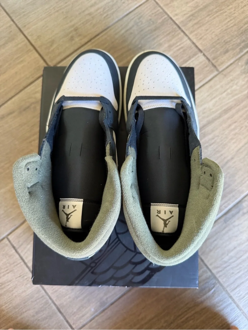 Air Jordan 1 Mid SE